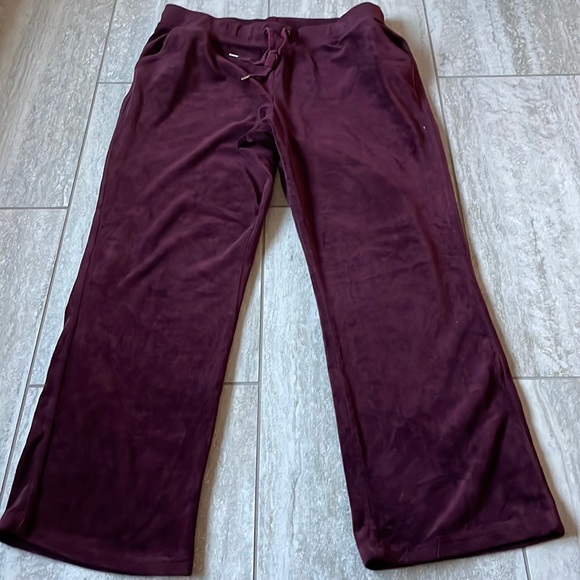 Pre loved Gloria Vanderbilt velvet pants - Picture 5 of 5